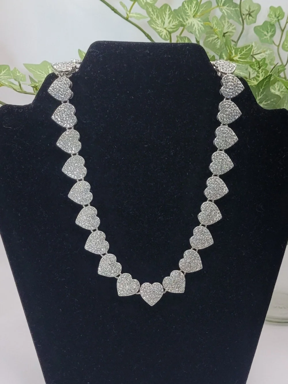 Silver Crystal Continuous Heart Link Necklace New - Picture 2 of 3